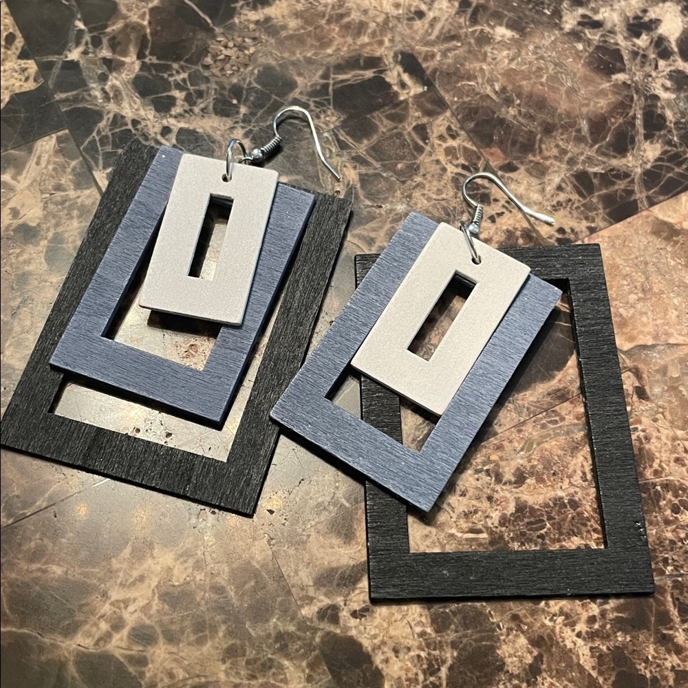 Modern Geometric Rectangle Drop Earrings in Black and Navy - Picture 6 of 8